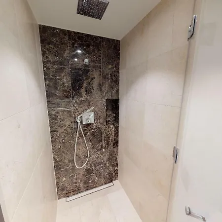 White Pearl 1.16 דירה *